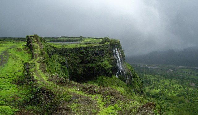Hill stations near Mumbai - Collection Hill stations near Mumbai - Collection