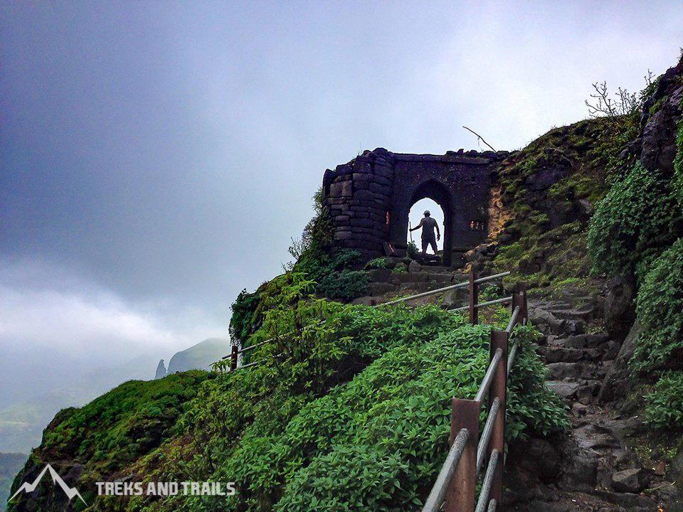 Ratangad Trek from Pune - Tour